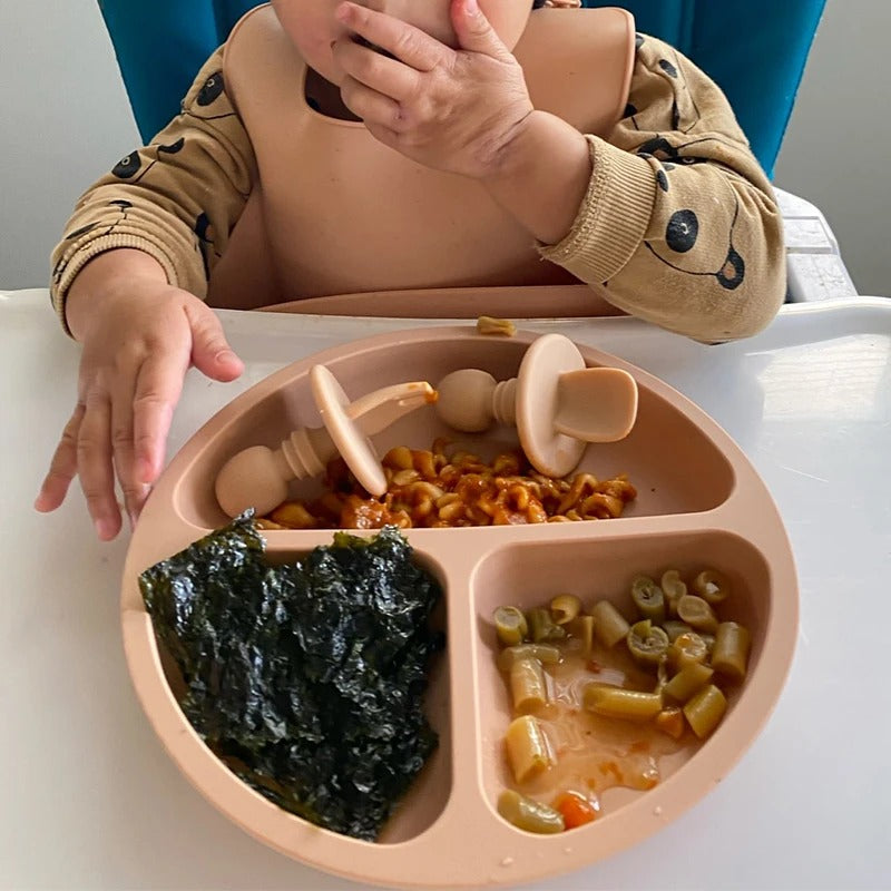 Assiette compartiment bébé ventouse A table les enfants